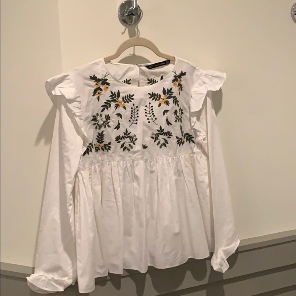 Zara women’s top, size Medium